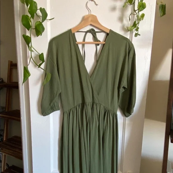 green emerald velvet dress ASOS Soft Flowy Maxi Dress with Ruffles in Orange SZ 6